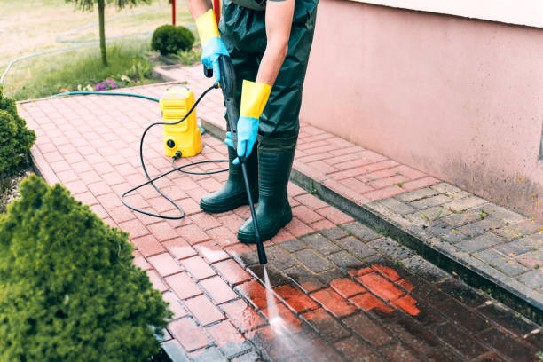 Why Choose Our Certified Pressure Washing Experts for Your Project Needs in Lake Summerset, IL?